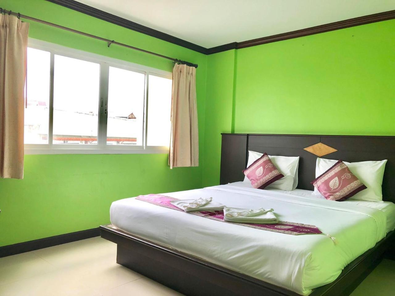 Hollywood Inn Love Patong Bagian luar foto